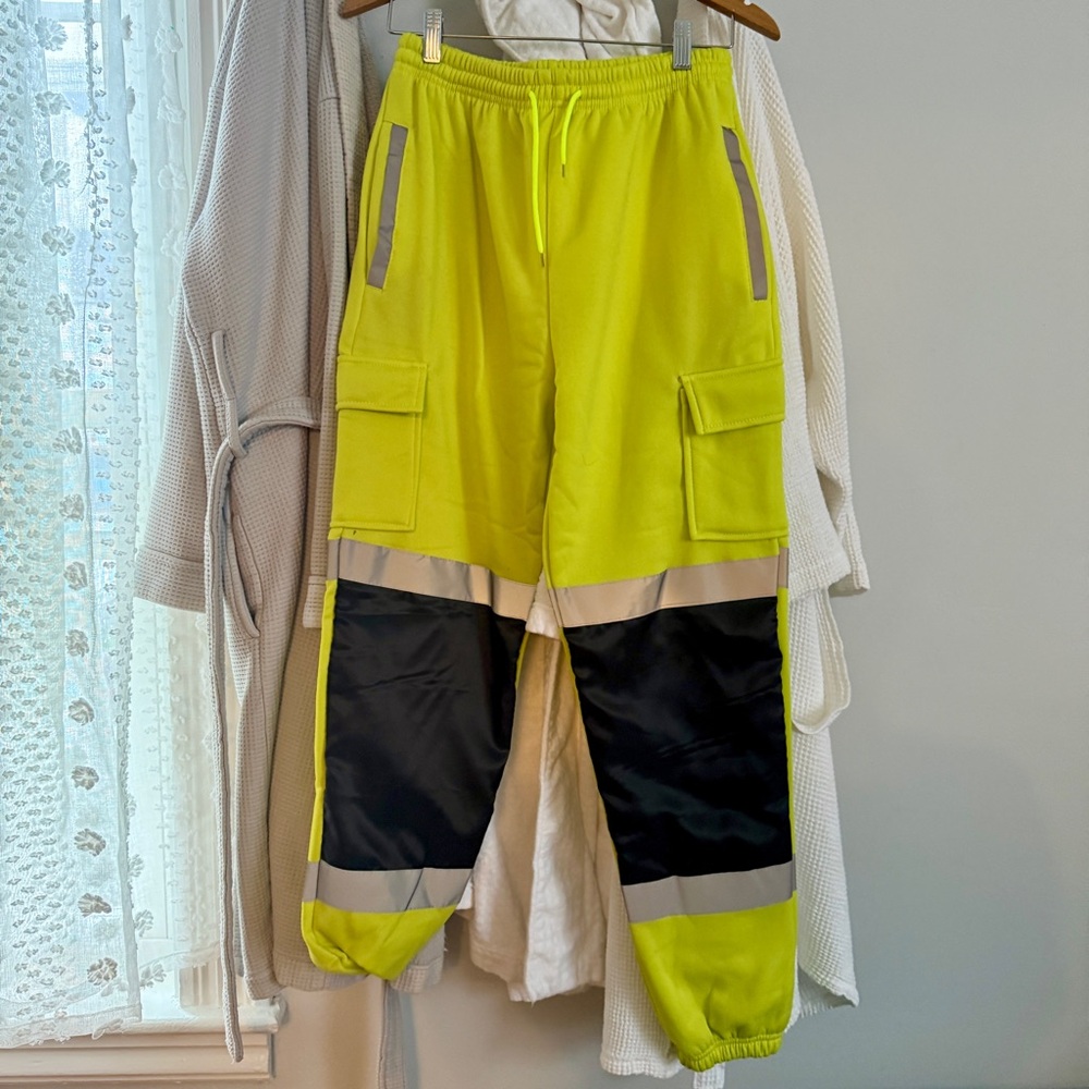 Reflective workwear cargo sweatpants